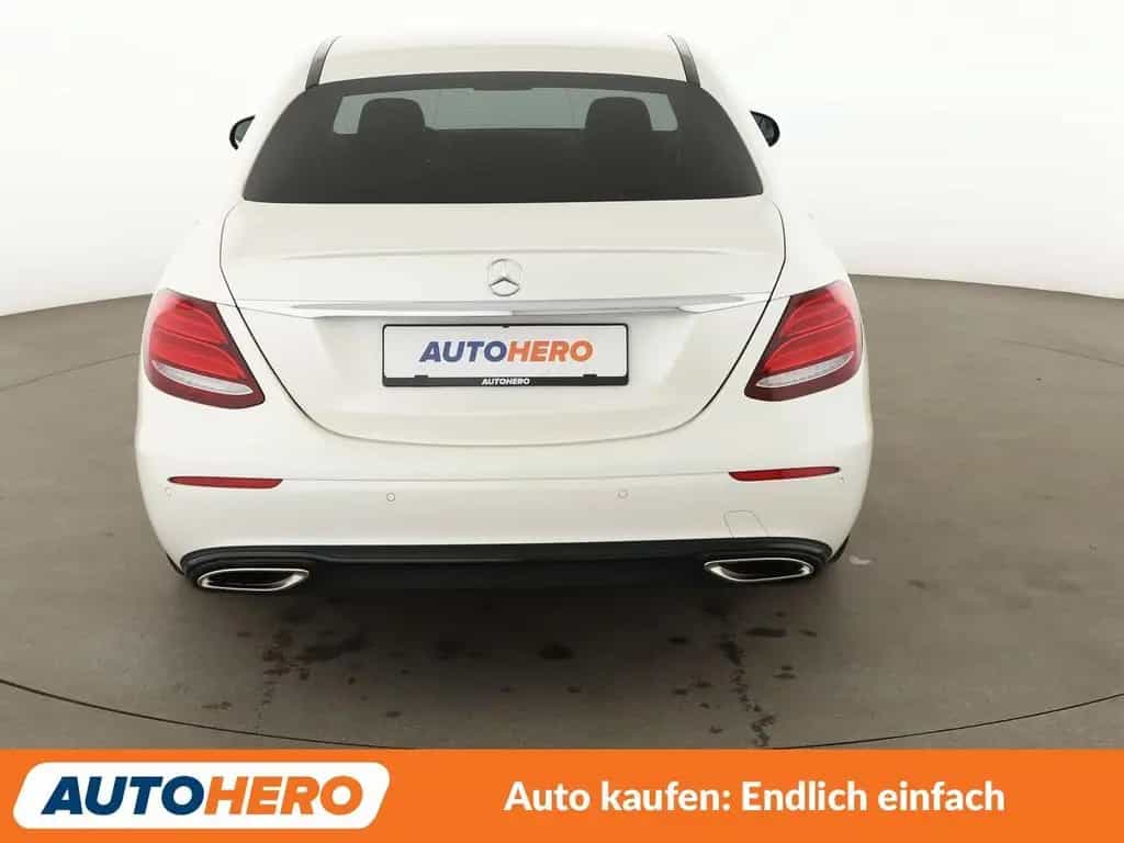 Mercedes-Benz E-Class 200 Avantgarde Aut.*LED*NAVI*TEMPO*PDC*KLIMA* 05/2017-photo-4