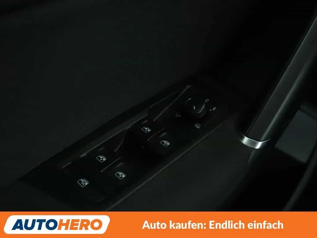Volkswagen Touran 1.5 TSI ACT Comfortline BMT *NAVI*ACC*PDC 05/2019-photo-24