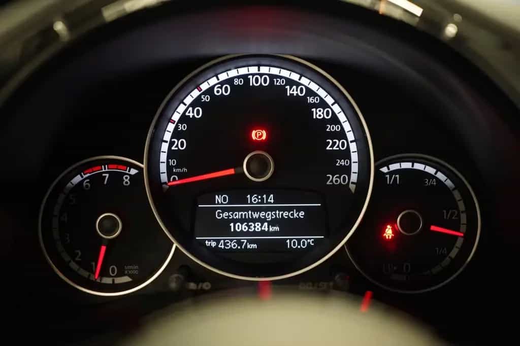 Volkswagen Beetle 1.2 TSI *1.Hand*Unfallfrei*6Gang*Navi*PDC 09/2014-photo-17