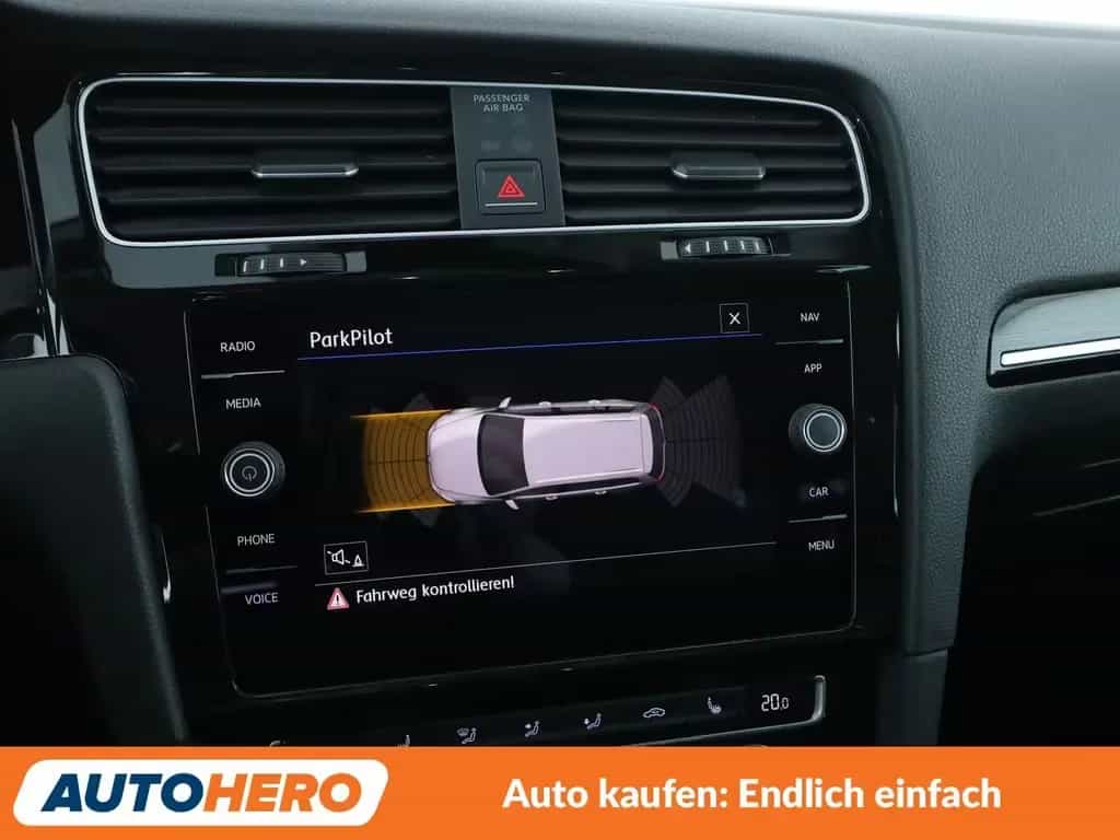 Volkswagen Golf VII 1.4 TSI Highline BM*NAVI*LED*ACC* 02/2018-photo-23