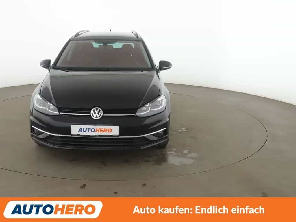 Volkswagen Golf VII 1.4 TSI Highline BM*NAVI*LED*ACC* 02/2018-photo-8