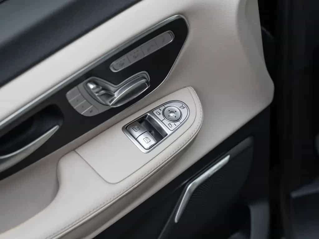 Mercedes-Benz V 300 d Exclusive Edition 4MATIC lang AMG-Line 10/2019-photo-26