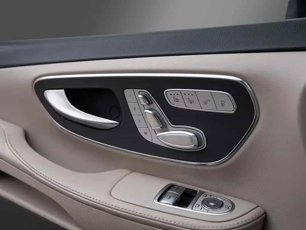 Mercedes-Benz V 300 d Exclusive Edition 4MATIC lang AMG-Line 10/2019-photo-27