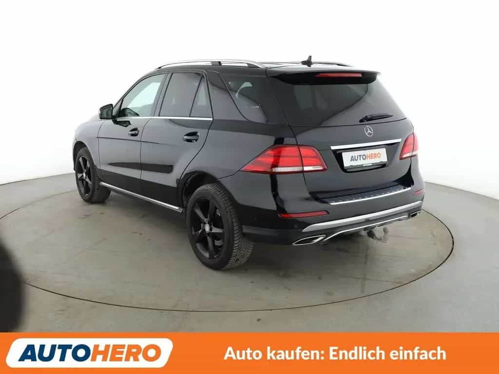 Mercedes-Benz GLE 400 4Matic Aut.*NAVI*LED*ACC*CAM* 05/2016-photo-3