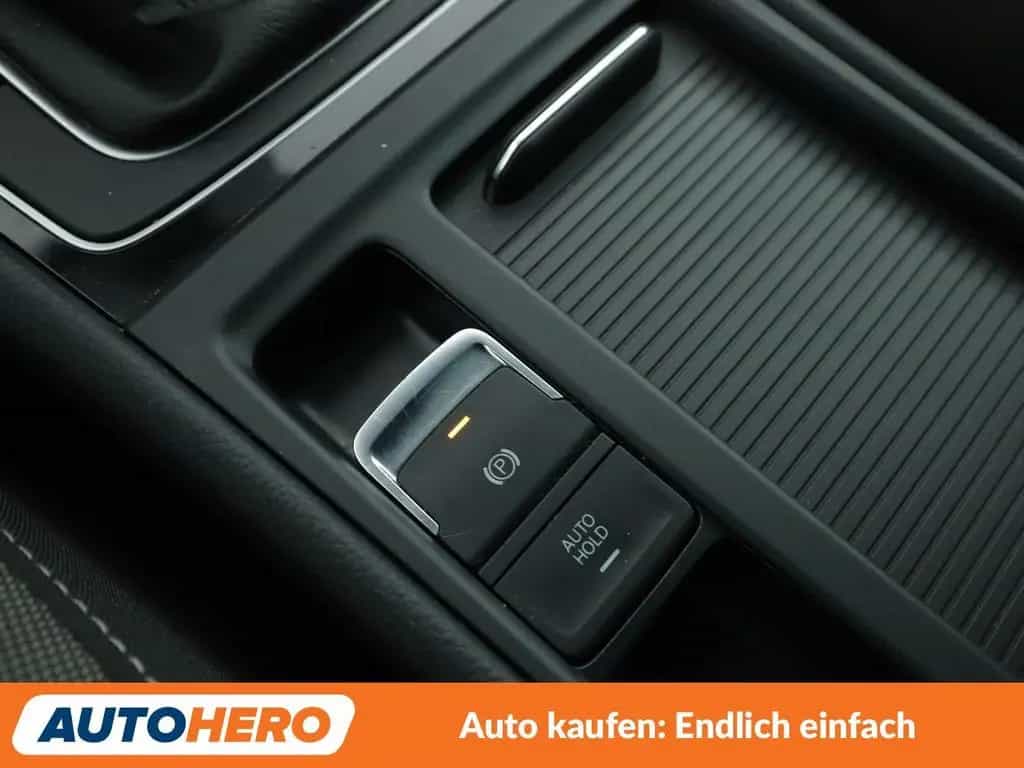 Volkswagen Golf VII 1.5 TSI ACT Highline BlueMotion*NAVI* 02/2018-photo-24