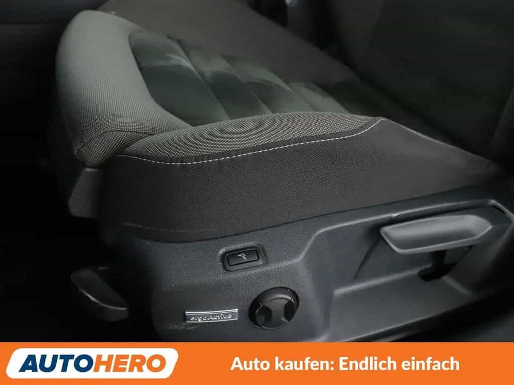 Volkswagen Golf VII 1.5 TSI ACT Highline BlueMotion*NAVI* 02/2018-photo-28