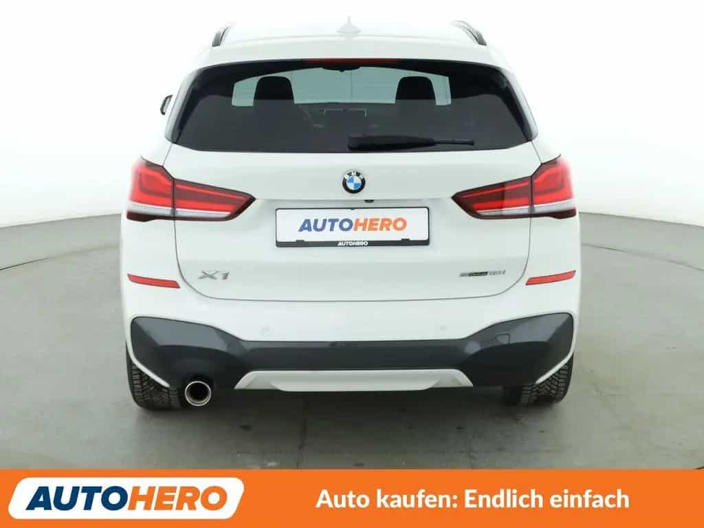 BMW X1 sDrive 18i M Sport Aut.*NAVI*LED*TEMPO*CAM* 04/2021-photo-4
