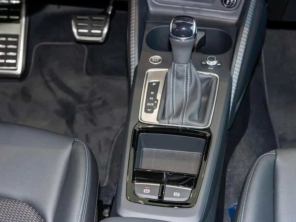 Audi Q2 S line 40 TFSI quattro S tronic VC ACC SONOS 06/2025-photo-16