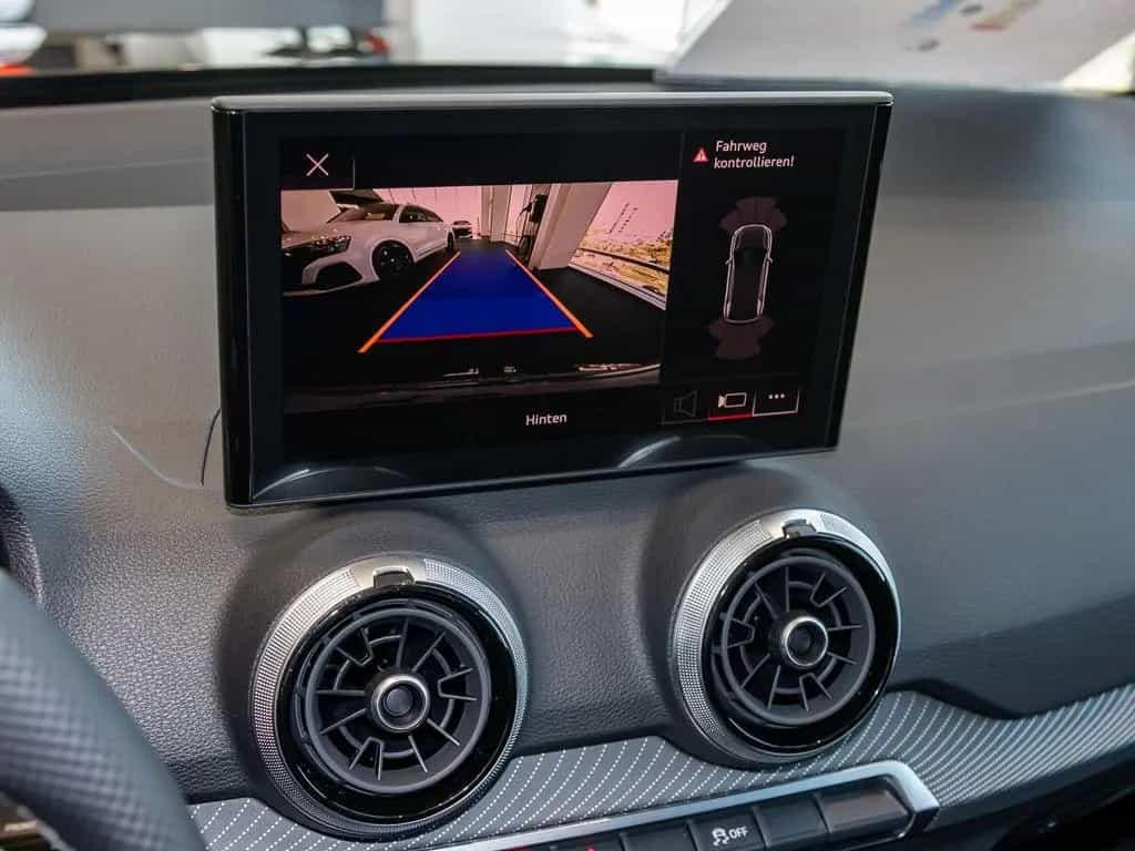 Audi Q2 S line 40 TFSI quattro S tronic VC ACC SONOS 06/2025-photo-19