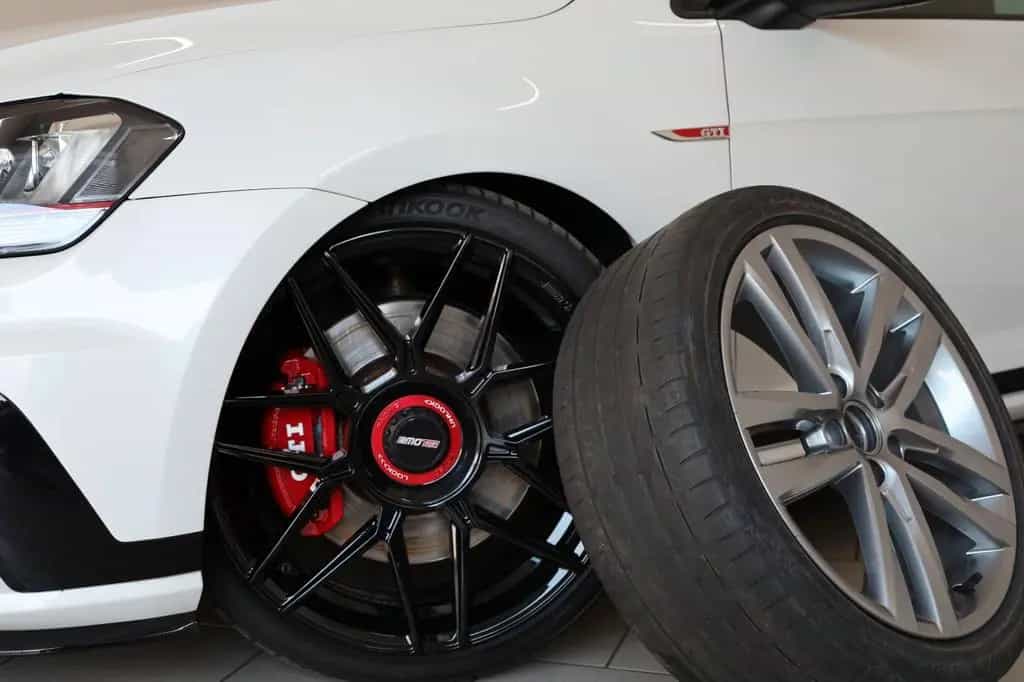 Volkswagen Golf VII Lim. GTI Clubsport Leder,Navi,Xenon,SD 09/2016-photo-21