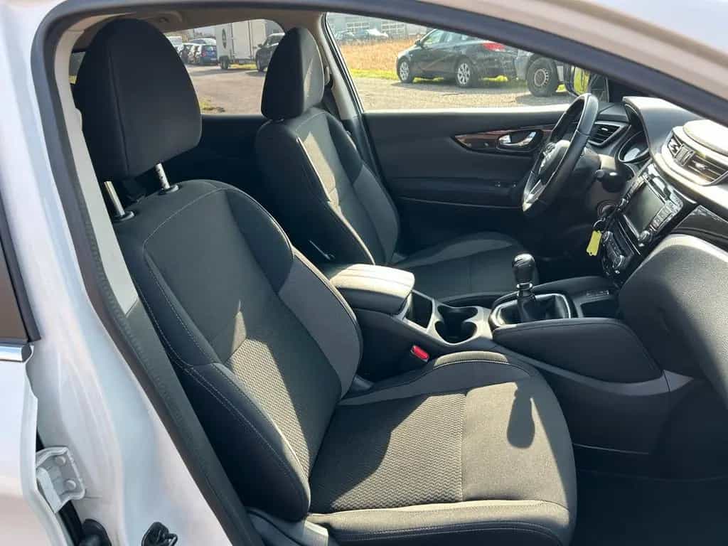 Nissan Qashqai 1.3 DIG-T Shiro Klimaauto Kamera 02/2021-photo-25