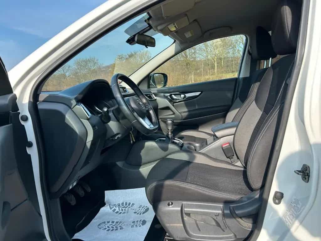 Nissan Qashqai 1.3 DIG-T Shiro Klimaauto Kamera 02/2021-photo-9