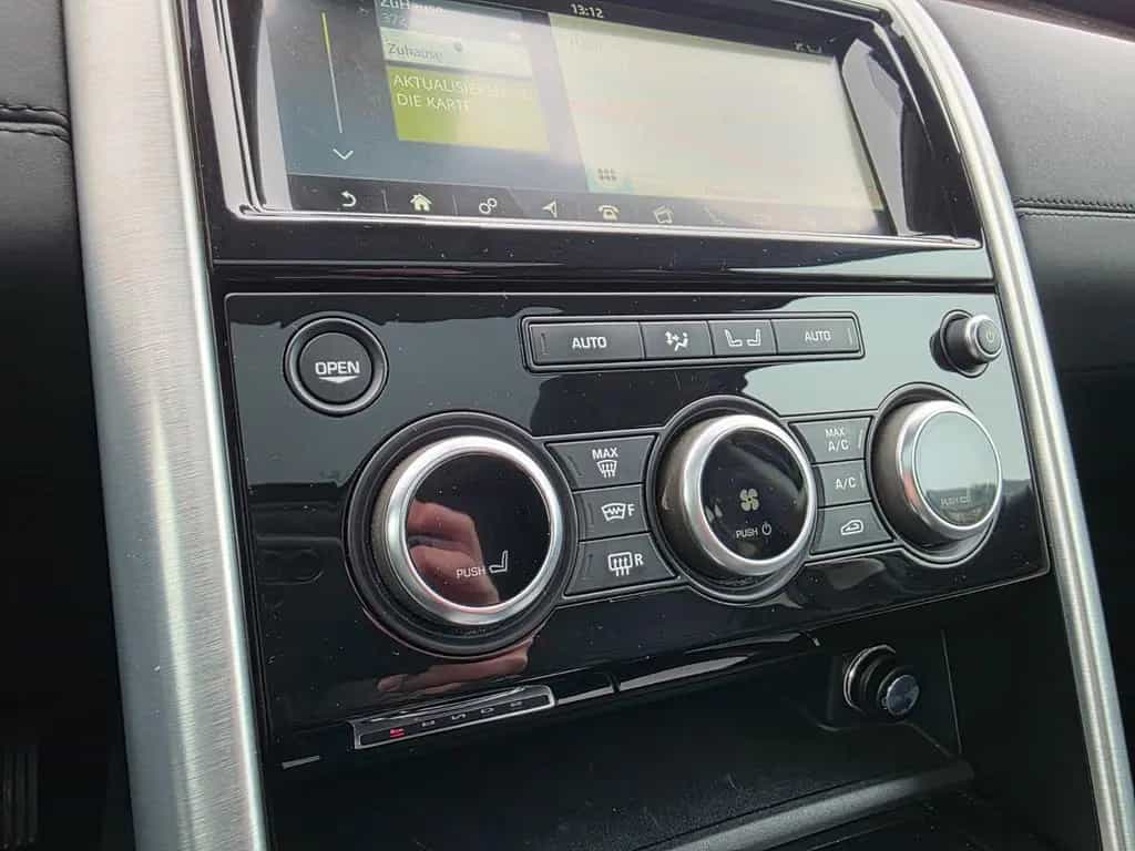 Land Rover Discovery 5 HSE SD4 7-Sitzer Panorama AHK 05/2019-photo-9