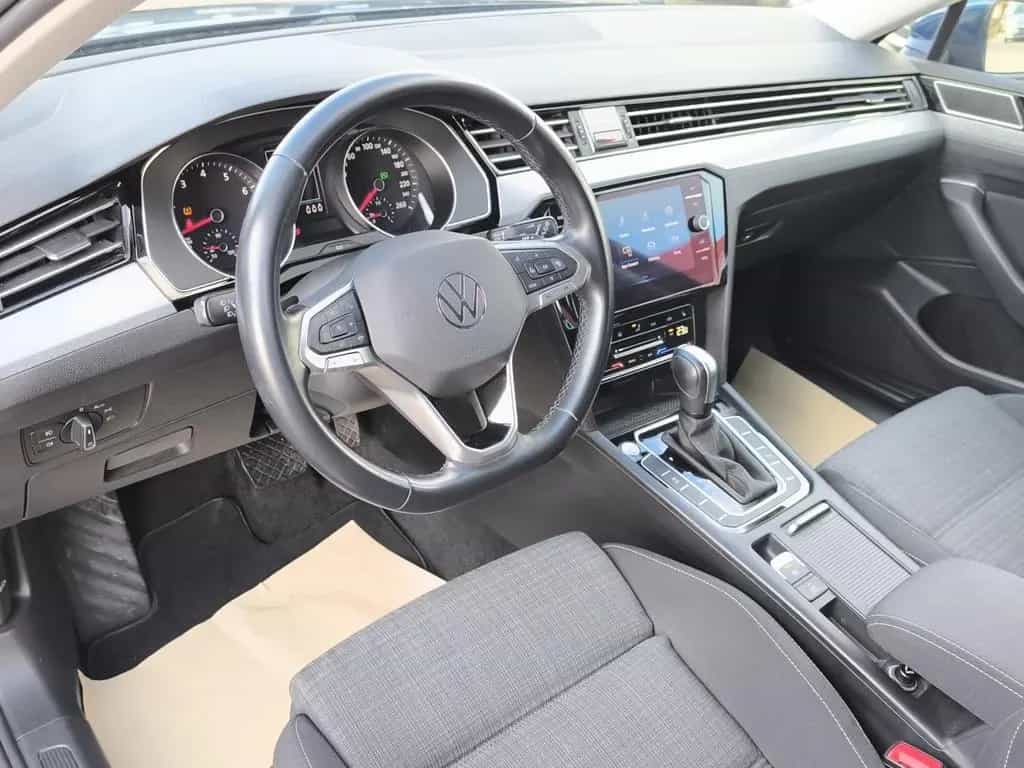 Volkswagen Passat Variant 1.5 TSI DSG Business AHK NAVI PDC 06/2021-photo-21