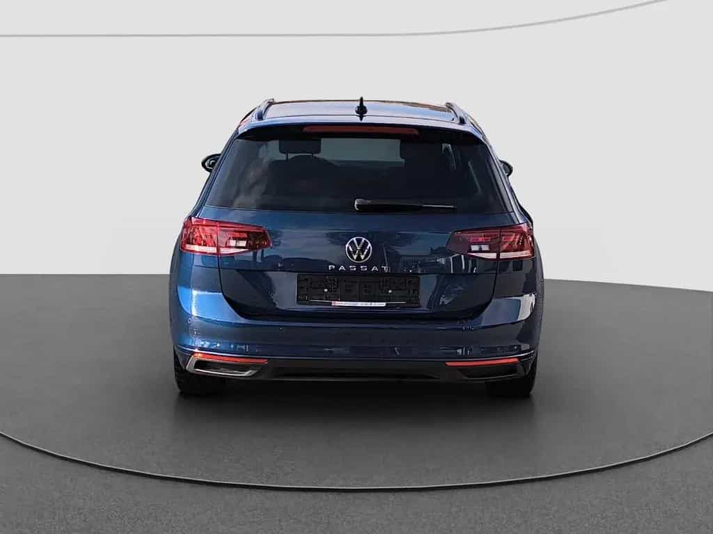 Volkswagen Passat Variant 1.5 TSI DSG Business AHK NAVI PDC 06/2021-photo-8