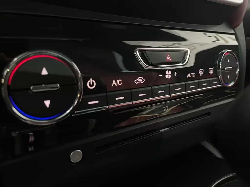Maserati Ghibli Diesel *S-Dach*Kamera*Memory*DAB*CarPlay* 04/2015-photo-23