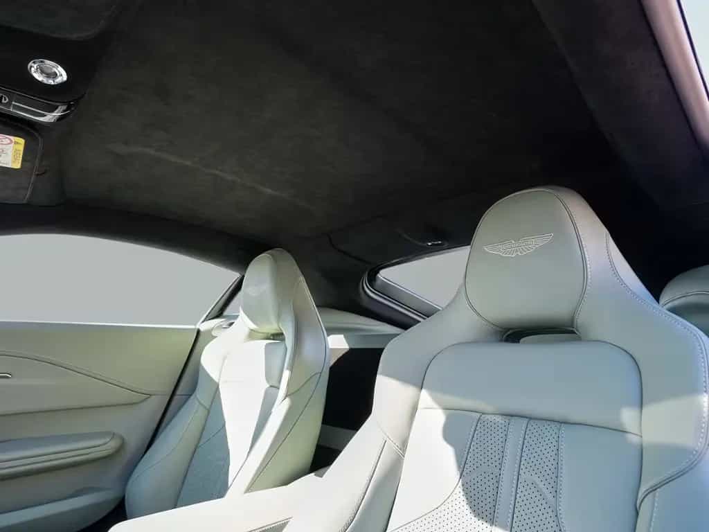 Aston Martin V8 Vantage Vantage Aluminite Silver / Sage Green null-photo-20