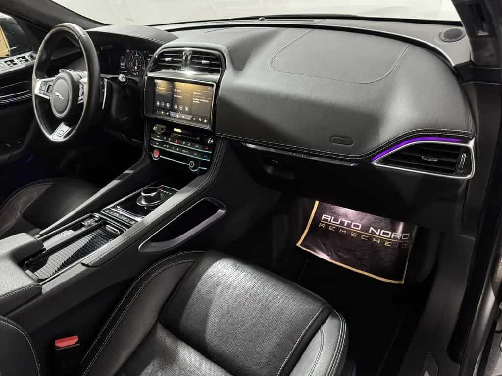 Jaguar F-Pace R-Sport AWD*Pano*LED*Ambiente*Kamera*LED* 03/2019-photo-15