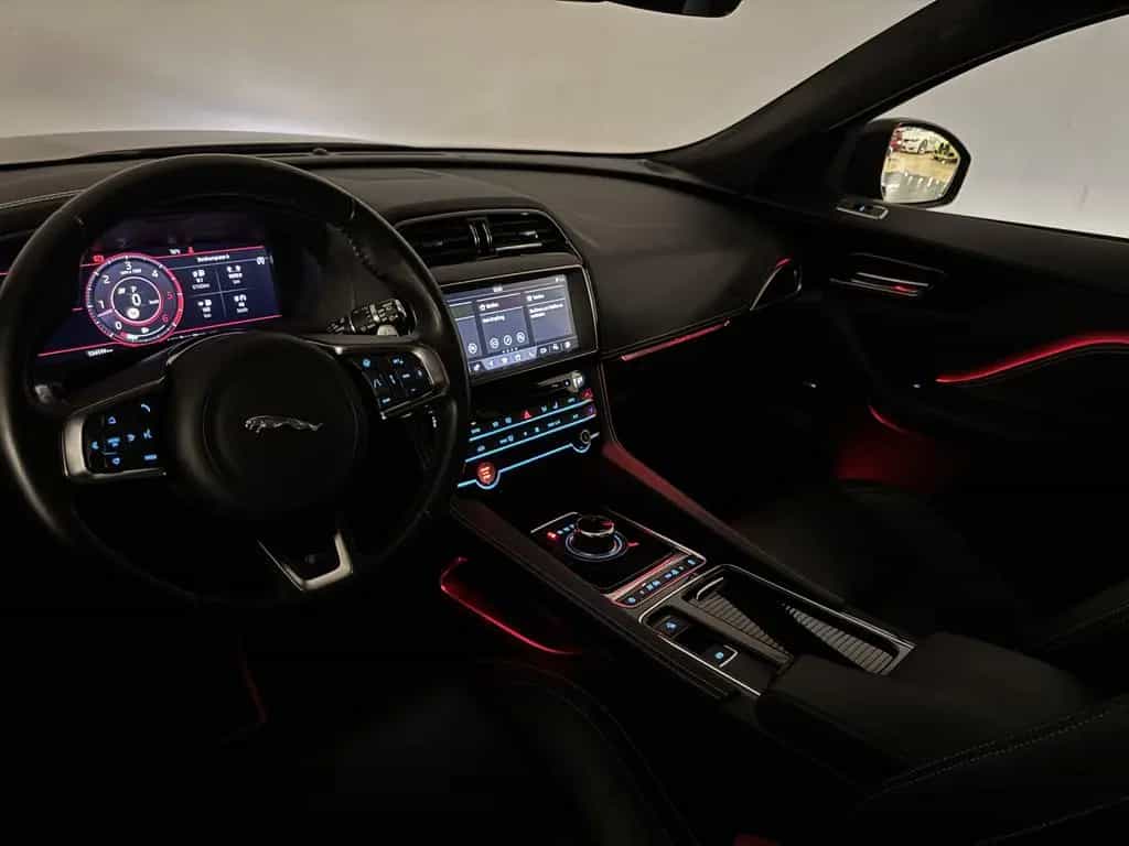 Jaguar F-Pace R-Sport AWD*Pano*LED*Ambiente*Kamera*LED* 03/2019-photo-26
