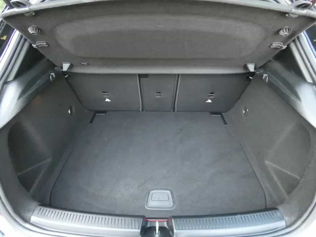 Mercedes-Benz A 200 AMG-Line *NAVI*ALU*KAMERA*AHK* 12/2020-photo-18