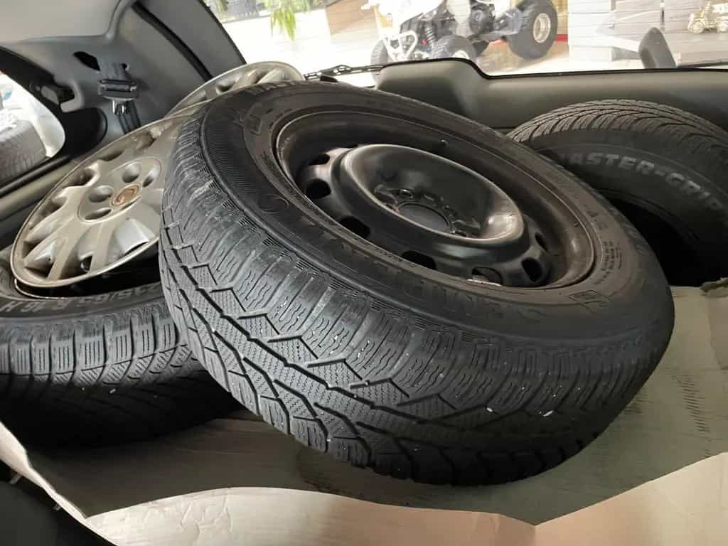Chrysler Grand Voyager SE 2.8 CRD*1.HAND*TÜV NEU*8xALU 07/2005-photo-12