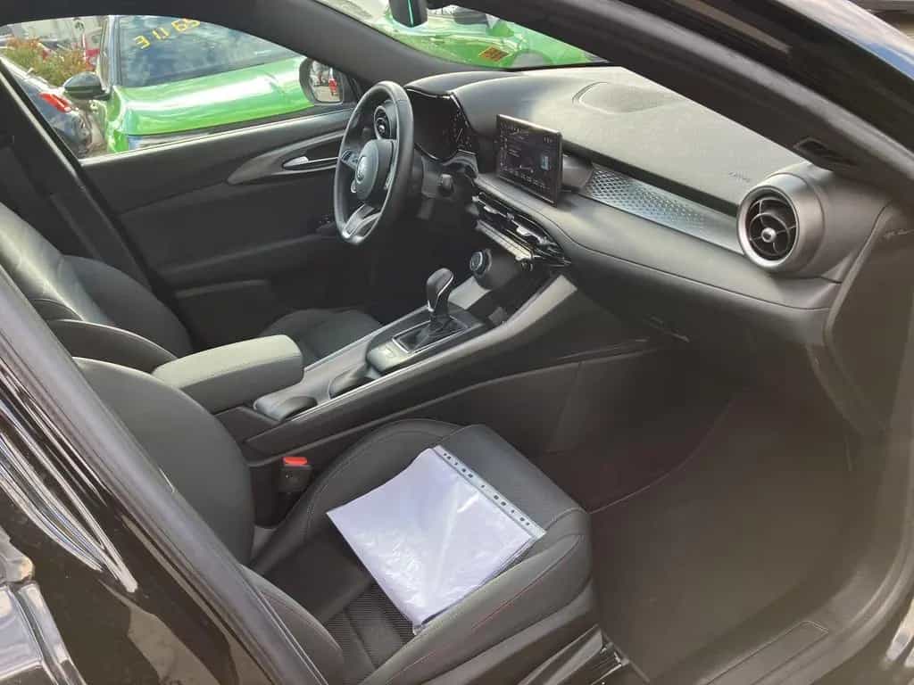 Alfa Romeo Tonale SPRINT 1.5 Automatik Navi Klimaauto. 10/2022-photo-10
