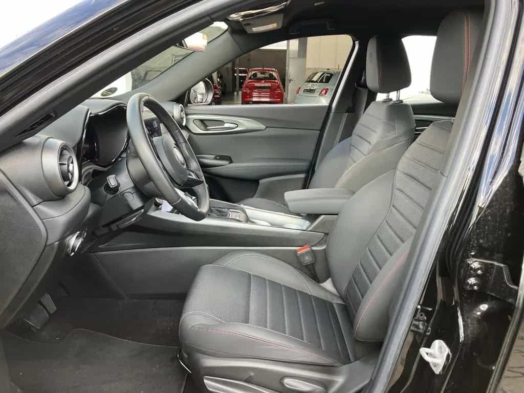 Alfa Romeo Tonale SPRINT 1.5 Automatik Navi Klimaauto. 10/2022-photo-8