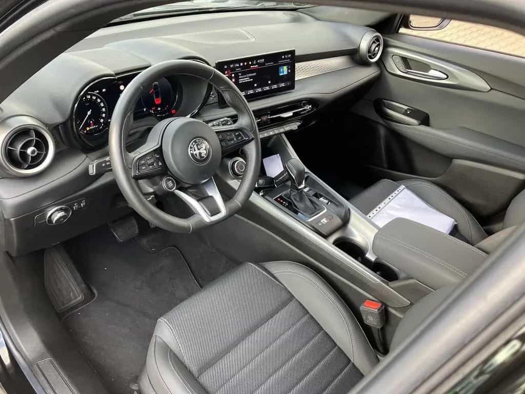 Alfa Romeo Tonale SPRINT 1.5 Automatik Navi Klimaauto. 10/2022-photo-9