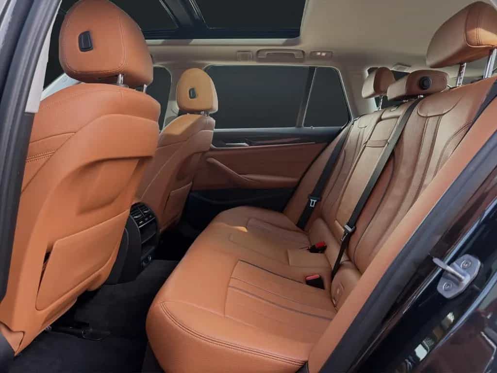 BMW 5 Series 530i Luxury Line | Leder+Memory | HuD | ACC 12/2017-photo-12