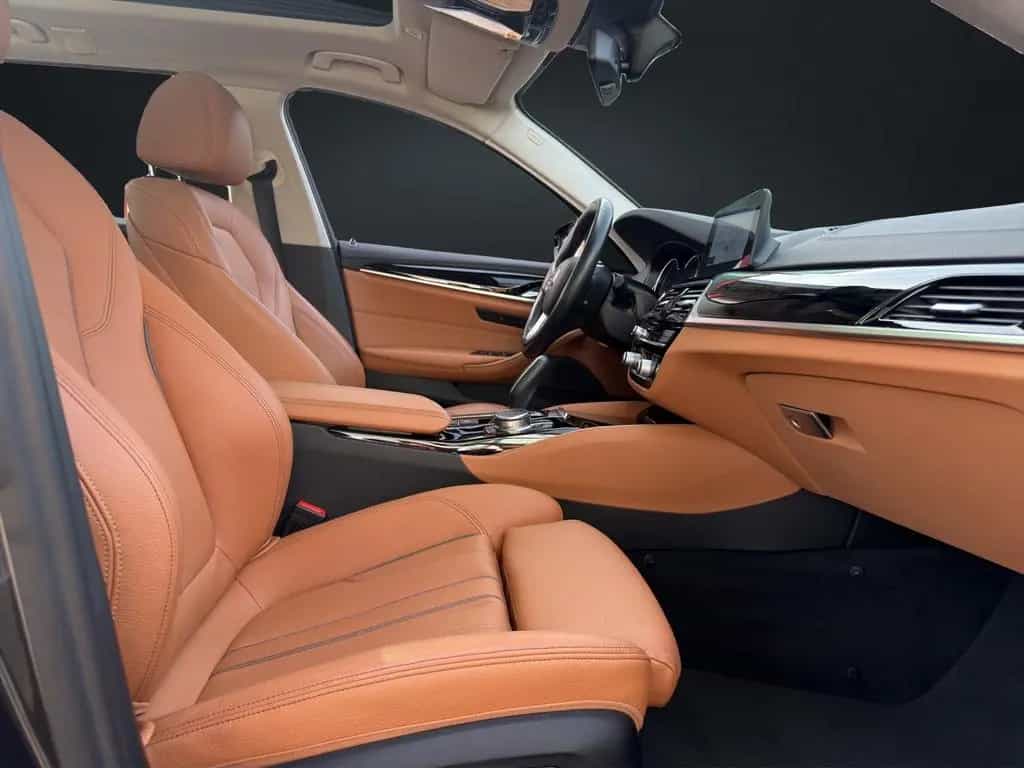 BMW 5 Series 530i Luxury Line | Leder+Memory | HuD | ACC 12/2017-photo-15
