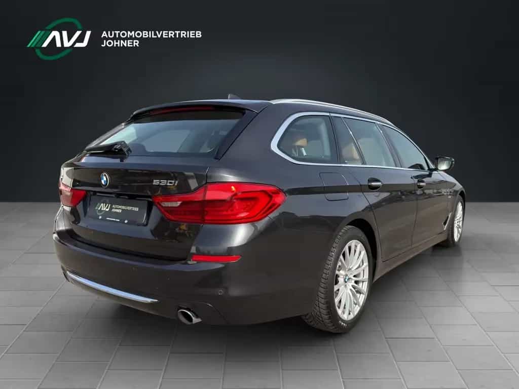 BMW 5 Series 530i Luxury Line | Leder+Memory | HuD | ACC 12/2017-photo-4