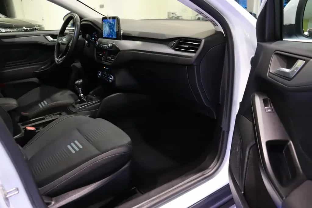 Ford Focus Turnier Active*1HD*NAVI*SHZ*ALU*KLIMAAUT* 12/2022-photo-17