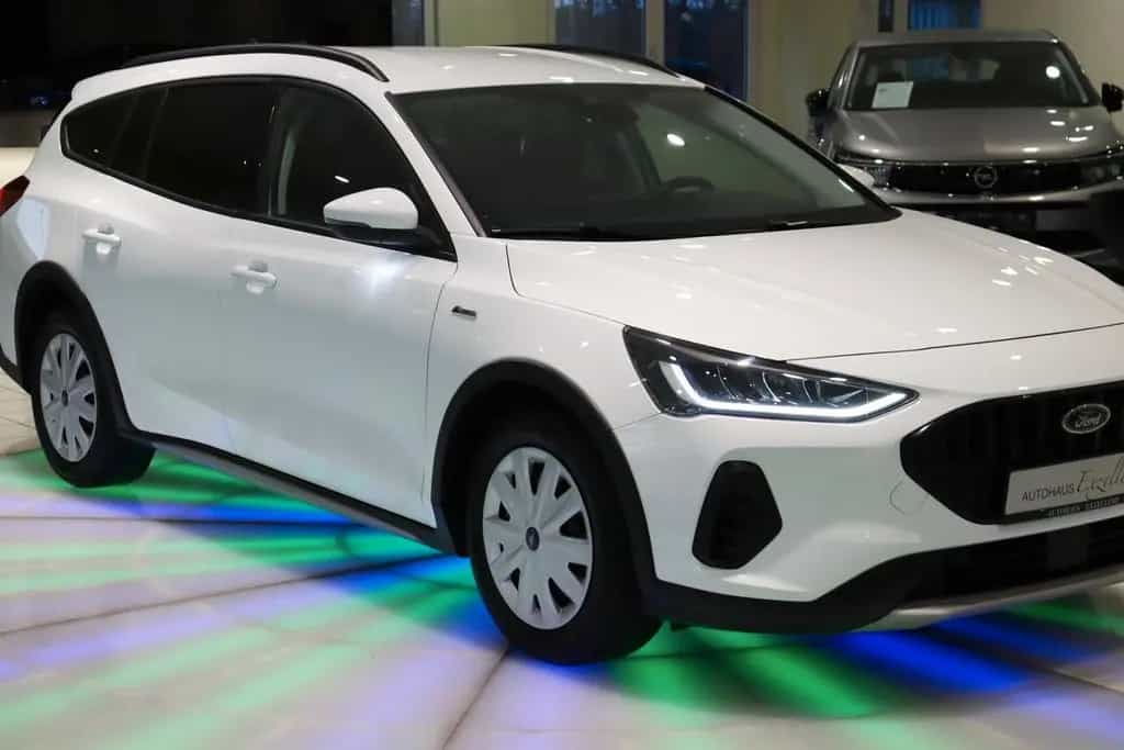 Ford Focus Turnier Active*1HD*NAVI*SHZ*ALU*KLIMAAUT* 12/2022-photo-2