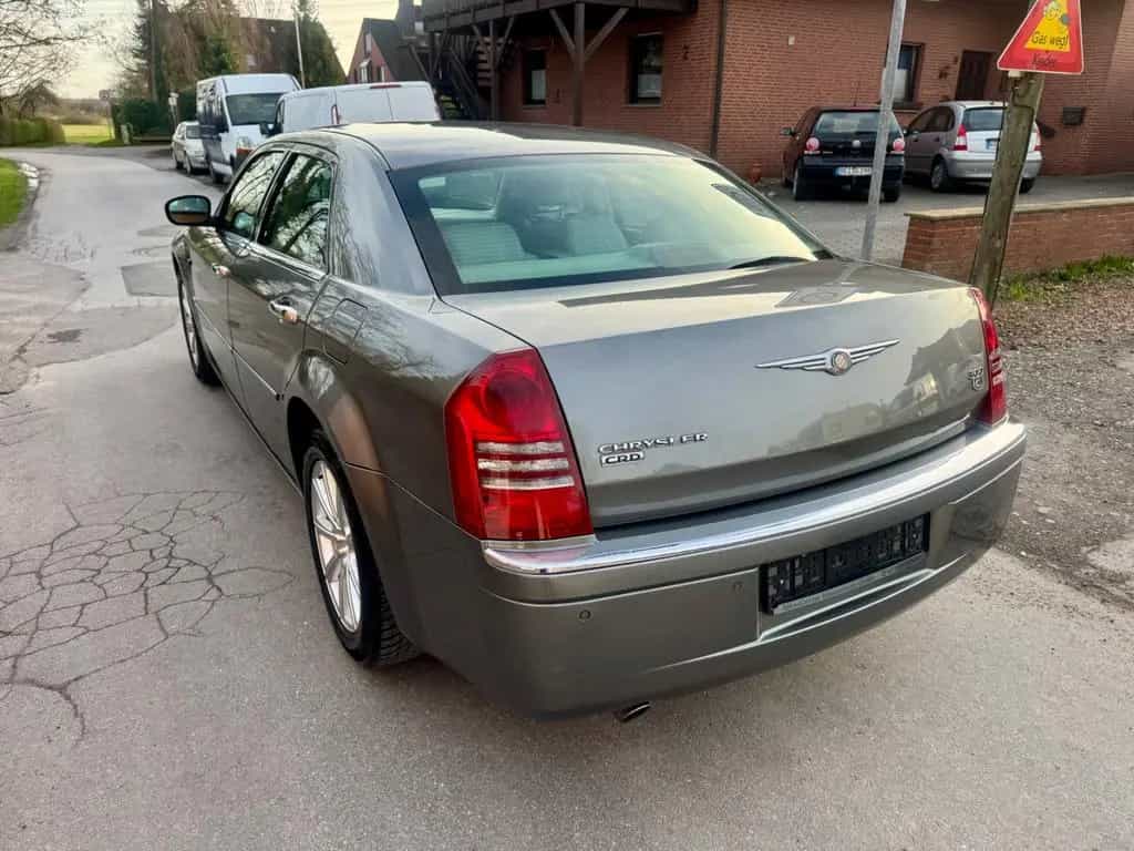 Chrysler 300C 3.0 CRD*GARANTIE*VOLL AUSSTATTUNG*TÜV* 11/2007-photo-8