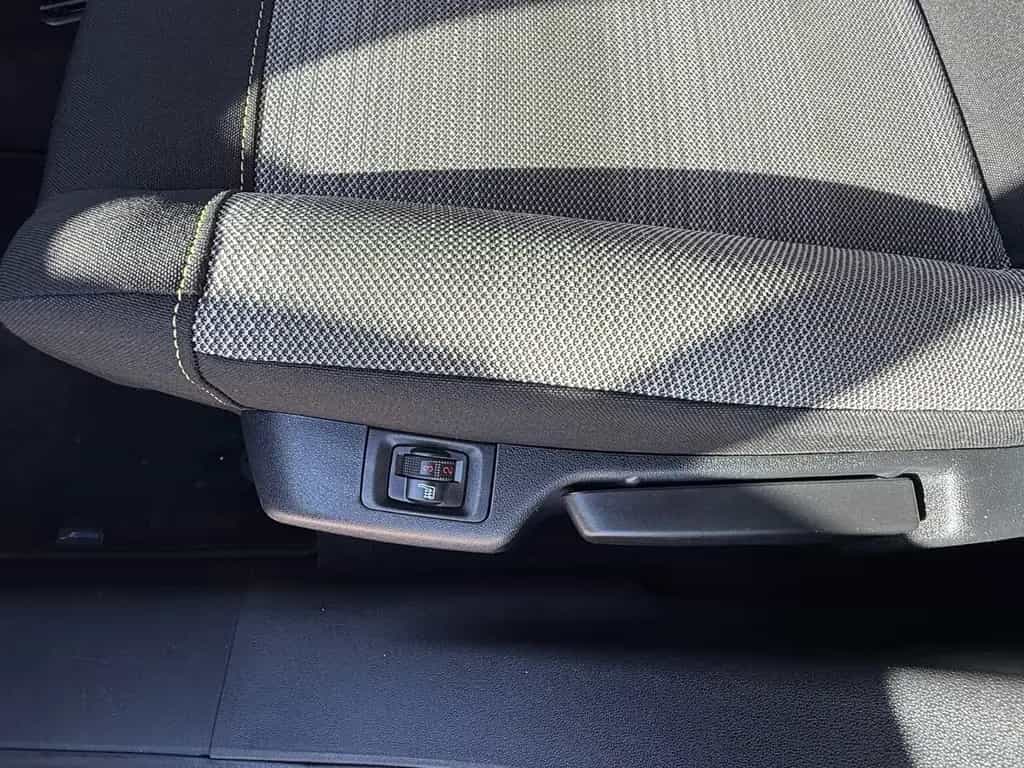 Citroën C3 Shine LED NAVI ASSISTENZ CARPLAY Kam Temp 10/2018-photo-12