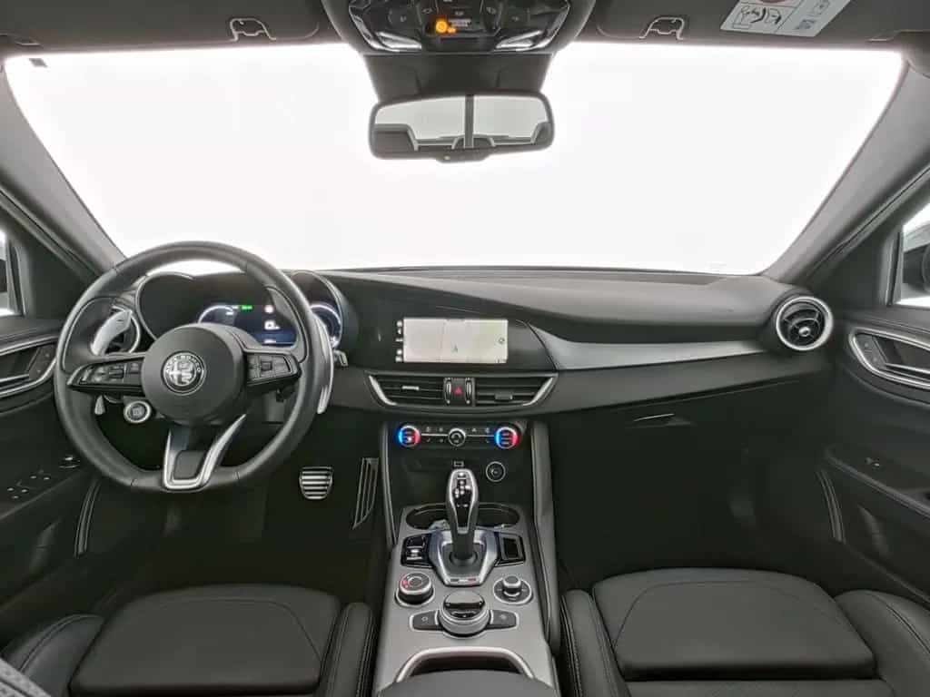 Alfa Romeo Giulia Veloce Q4 Matrix-LED|Rückfahrkamera|ACC 02/2024-photo-15