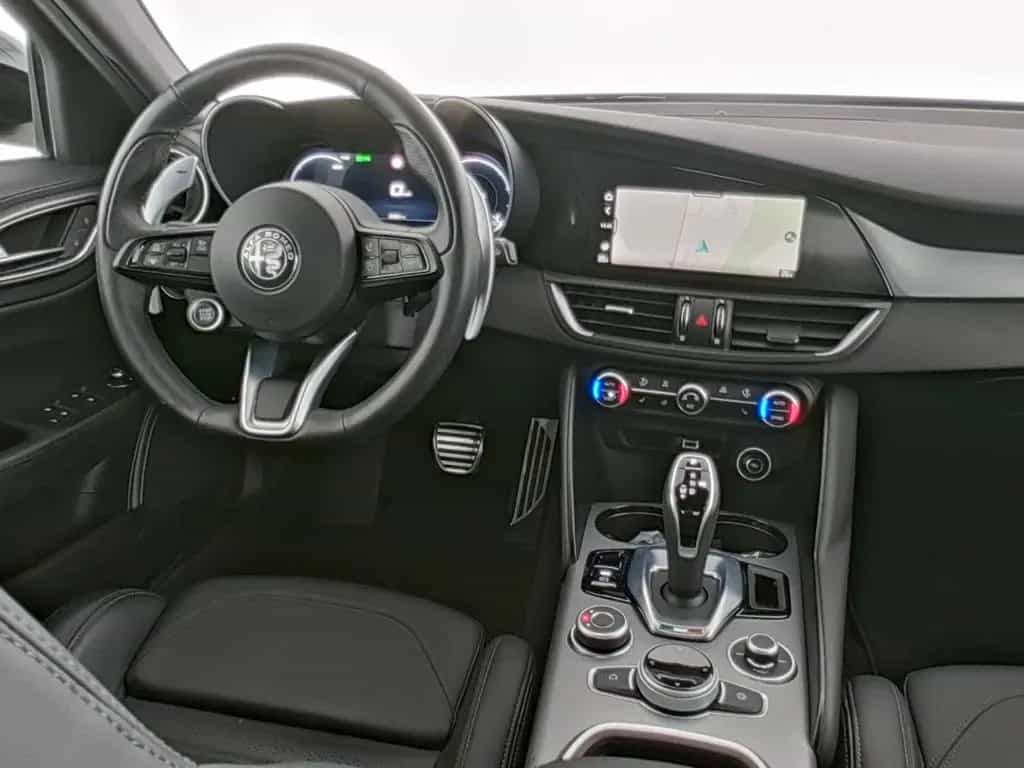 Alfa Romeo Giulia Veloce Q4 Matrix-LED|Rückfahrkamera|ACC 02/2024-photo-16