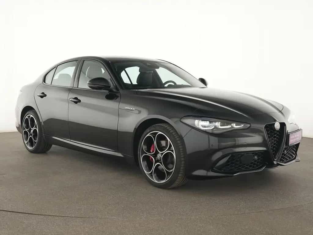 Alfa Romeo Giulia Veloce Q4 Matrix-LED|Rückfahrkamera|ACC 02/2024-photo-4