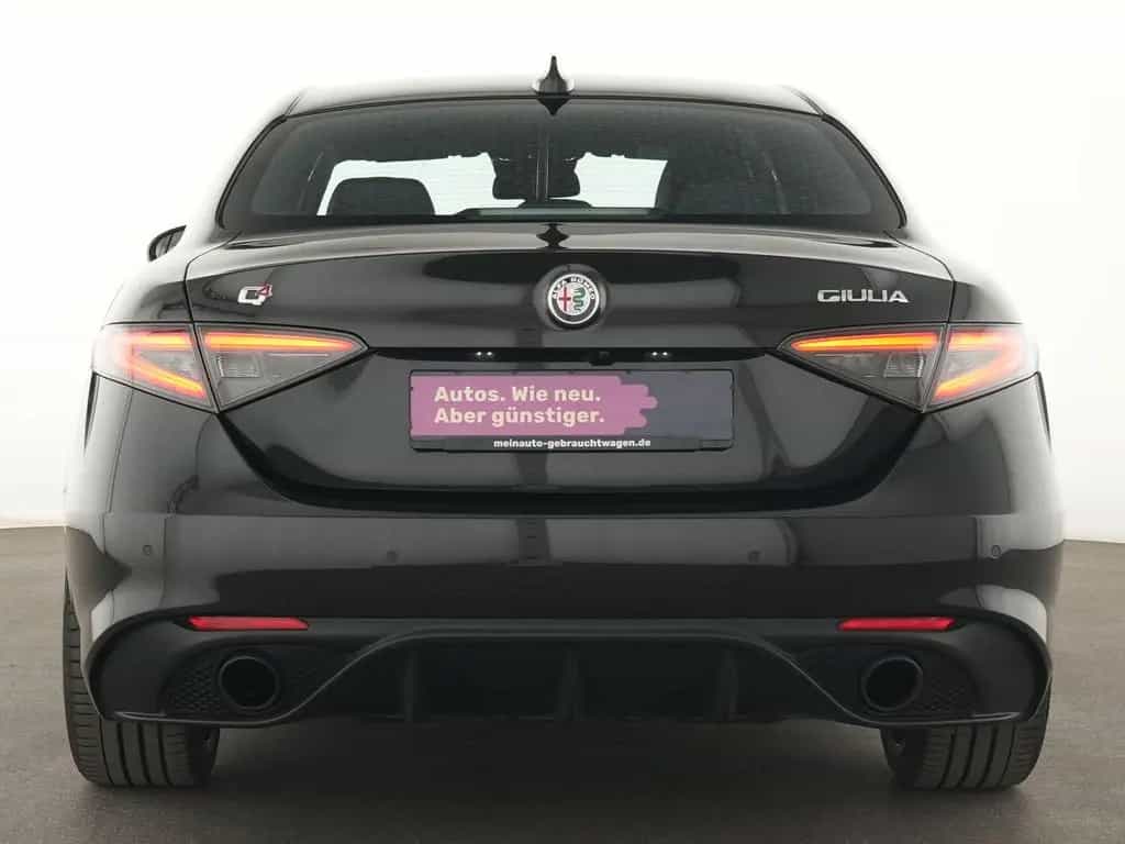 Alfa Romeo Giulia Veloce Q4 Matrix-LED|Rückfahrkamera|ACC 02/2024-photo-7
