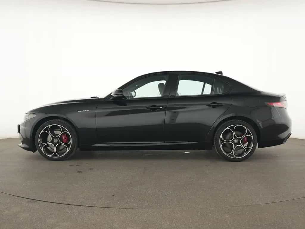 Alfa Romeo Giulia Veloce Q4 Matrix-LED|Rückfahrkamera|ACC 02/2024-photo-9