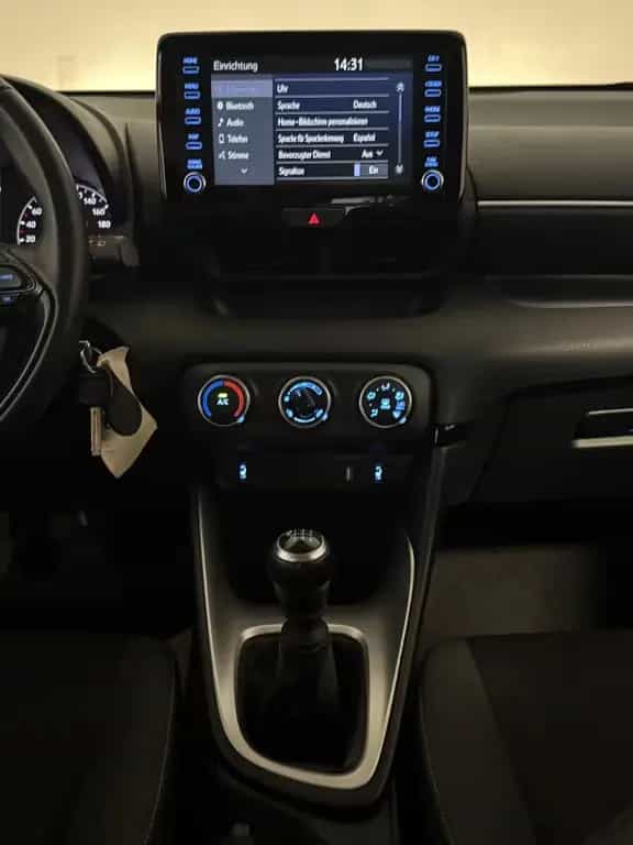 Toyota Yaris 1.5 KAT Navi-app Kamera Spurhalte  apple 01/2023-photo-16