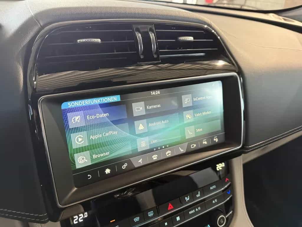 Jaguar F-Pace SVR AWD*PANO*360°KAM*SP.ABGAS*LED*NAVI 06/2020-photo-27