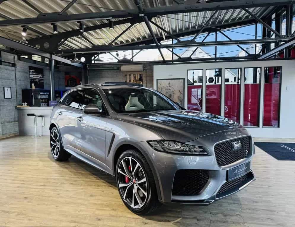 Jaguar F-Pace SVR AWD*PANO*360°KAM*SP.ABGAS*LED*NAVI 06/2020-photo-8