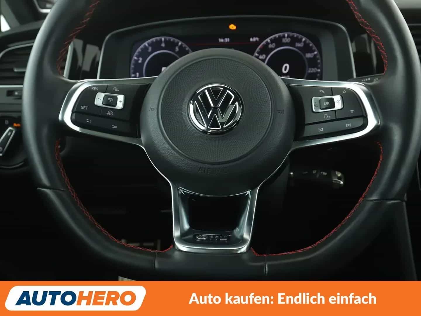 Volkswagen Golf 08/2017-photo-18