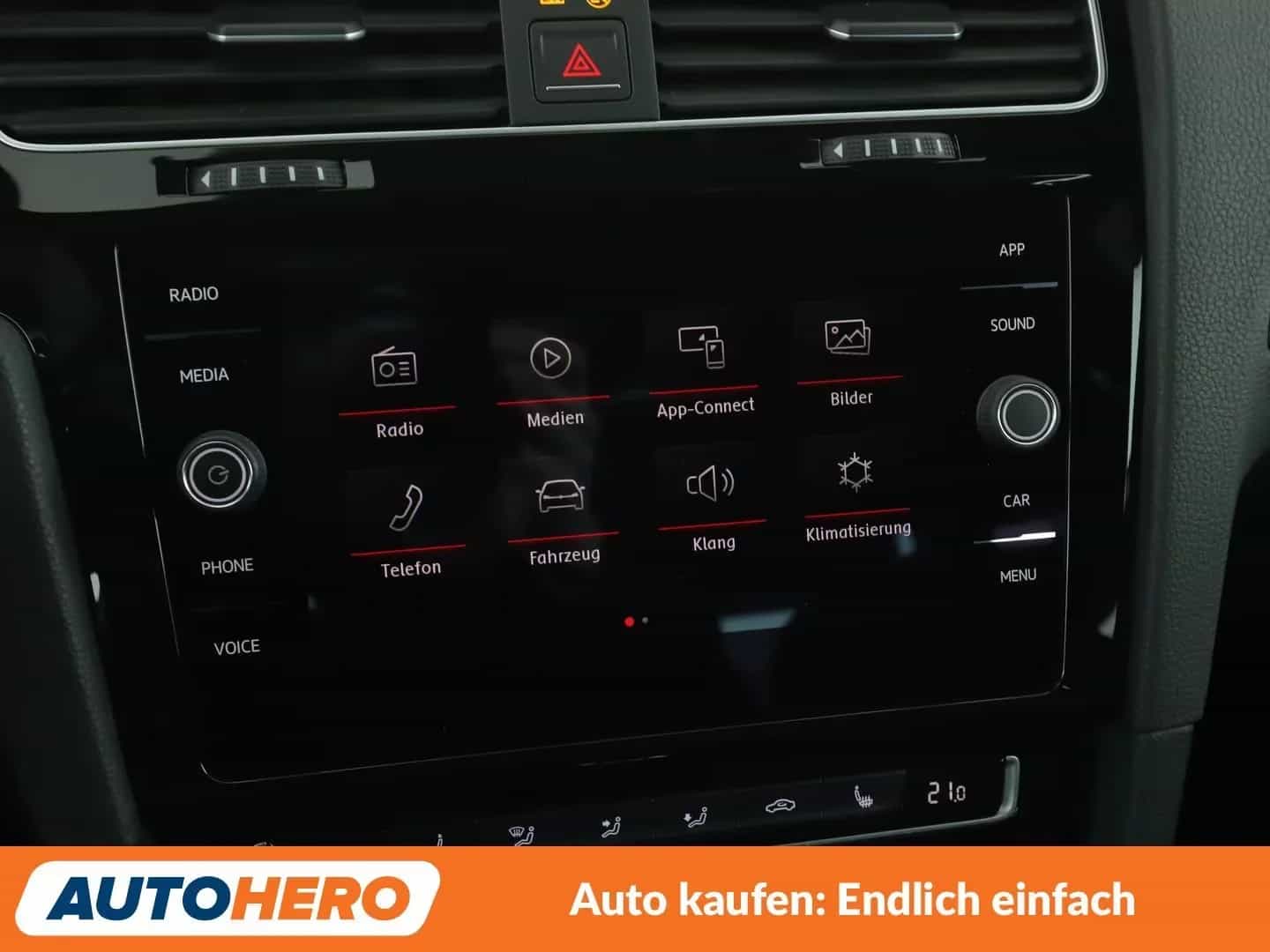 Volkswagen Golf 08/2017-photo-20