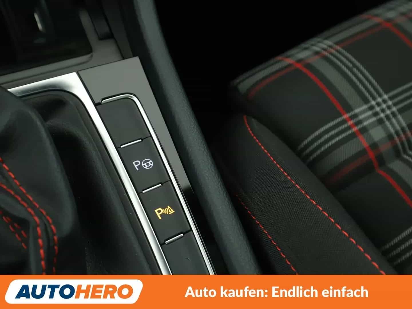 Volkswagen Golf 08/2017-photo-25