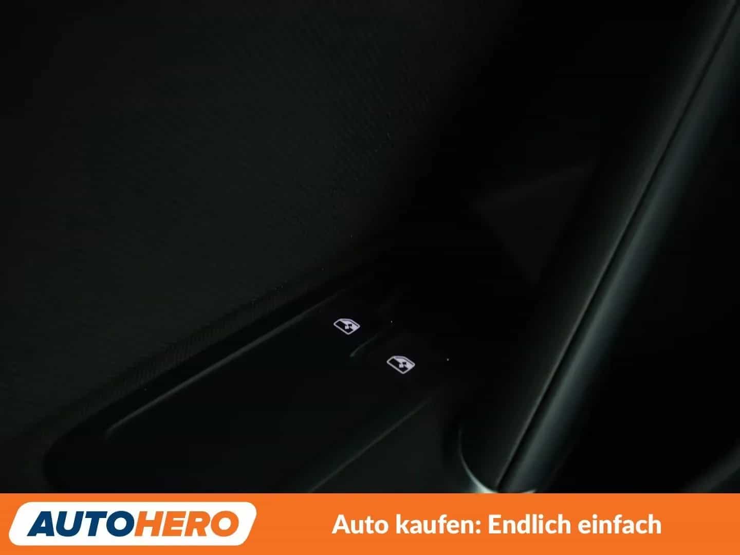 Volkswagen Golf 08/2017-photo-26