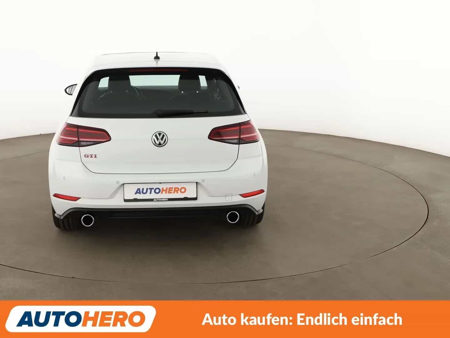 Volkswagen Golf 08/2017-photo-4