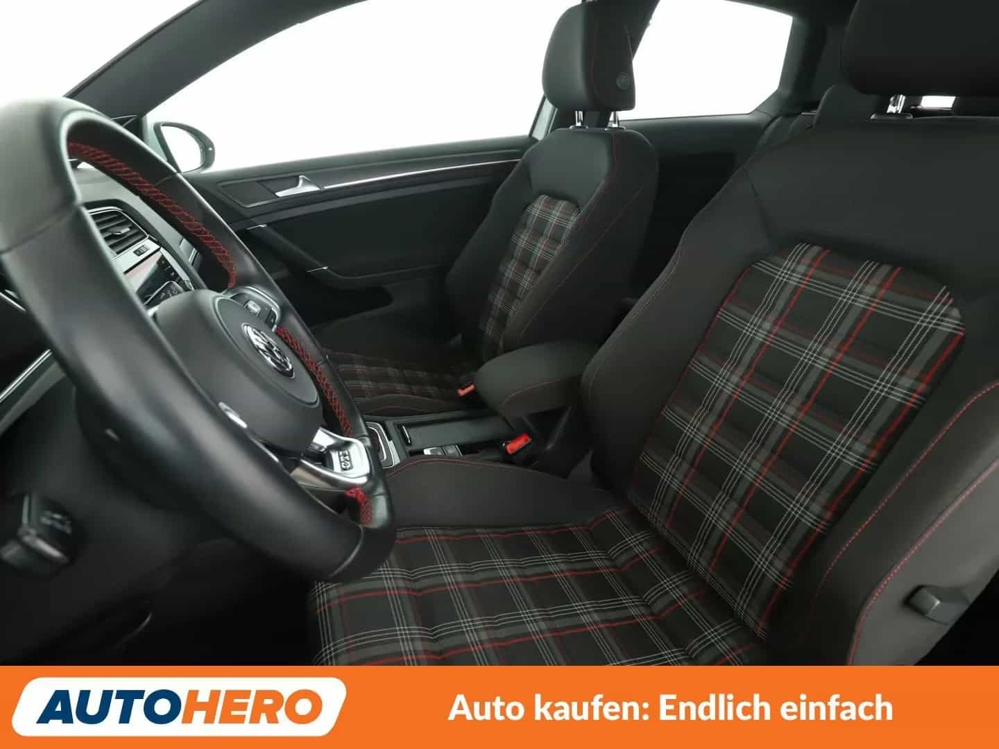 Volkswagen Golf 08/2017-photo-9