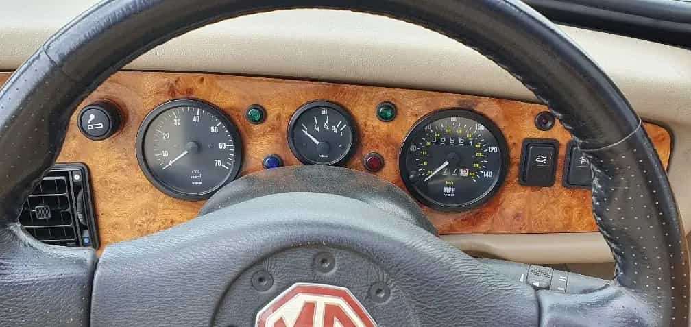 Rover Other Andere RV8 Roadster MGB V8 1996 Grün Beige 03/1996-photo-19